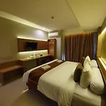 Loji Hotel