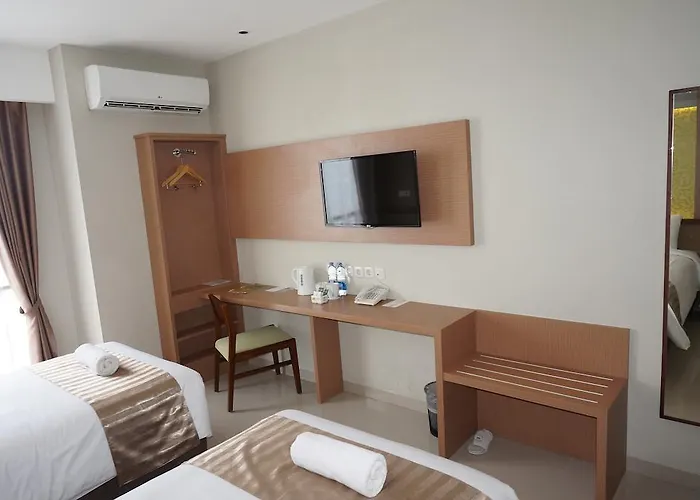 Loji Hotel