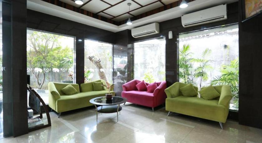 Loji Hotel